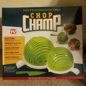 BRAND NEW Chop Champ Salad Cutter Bowl Set
